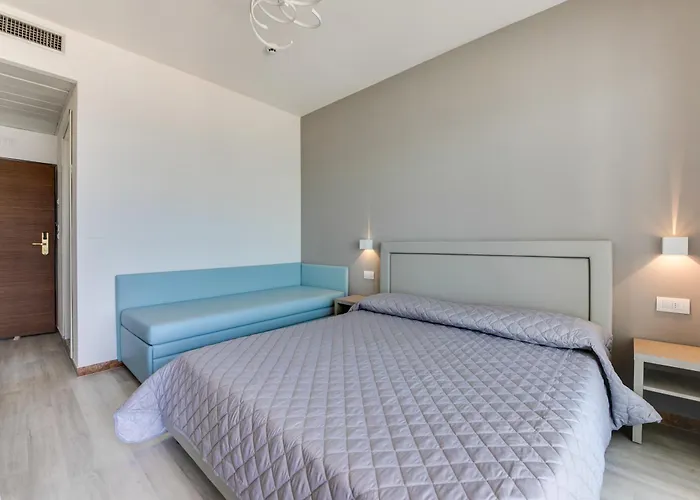 Marittimo Riccione - Hotel Clipper Fronte Mare
