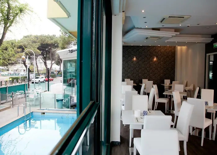 Hotel Montecarlo - Hotel Vista Mare Con Piscina & Area Fitness